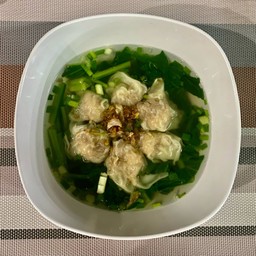 เกี๊ยวล้วนน้ำ (ไม่ใส่เครื่อง)