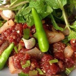 ก้อยหมูดิบ