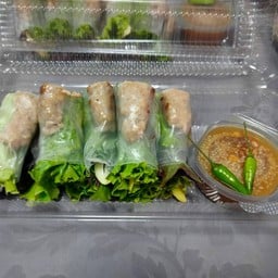 แหนมเนืองน้ำจิ้มรสเด็ด