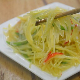 มันฝรั่งผัดพริกหวาน青椒土豆丝