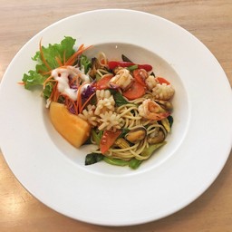 ร้านของขวัญ cafe&meals ในเมือง