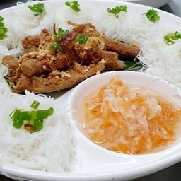 เส้นหมี่หมูย่างเล็ก
