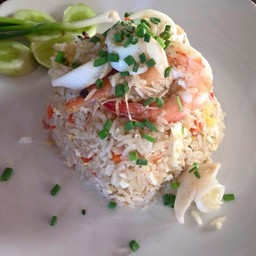 ข้าวผัดทะเล Fried Rice with Seafood