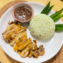 หอมใบเตย