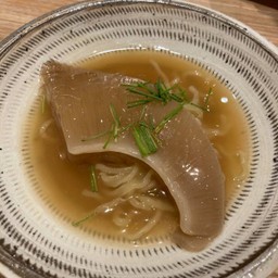 Shark fins Ramen soup (Half)