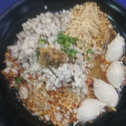 เกาเหลาต้มยำหมูทะลัก  สูตรพริกเผา