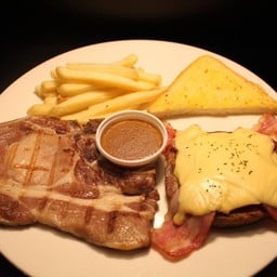 พอร์คช็อพ + หมูเบคอนชีส