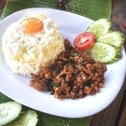 ร้านข้าวแกงเชียงใหม่