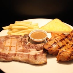 พอร์คช็อพ + ไก่สไปซี่