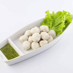 ลูกชิ้นกลมลวก