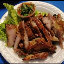 ร้านหมูย่างร้าวกร๊าว