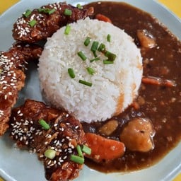 ข้าวหน้าแกงกะหรี่ญี่ปุ่น+ไก่ทอดซอสต่างๆ