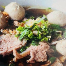 อร่อยง่าย ตามสั่ง