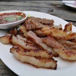 เสือร้องไห้