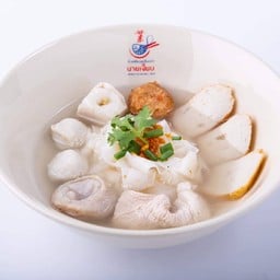 เส้นใหญ่