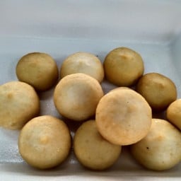 เต้าหู้ชีส 3 ชิ้น