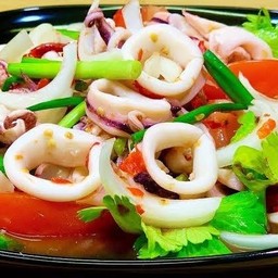 ยำปลาหมึก