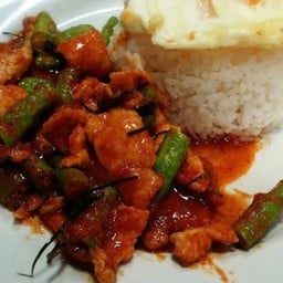 ร้านใบบัว เตี๋ยว ต้มเส้น ยำแซ้บ นครพนม