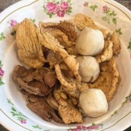 หมู ตับ ลูกชิ้น ลวก