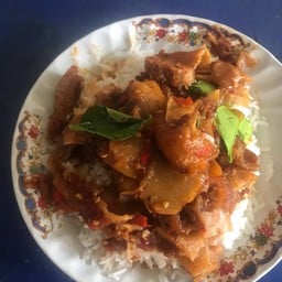ร้านลุงหนวดอาหารตามสั่ง