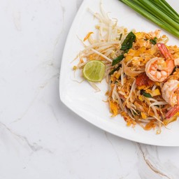 ผัดไทกุ้งสด
