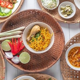 ส้มตำไฮโซบ้านนอก