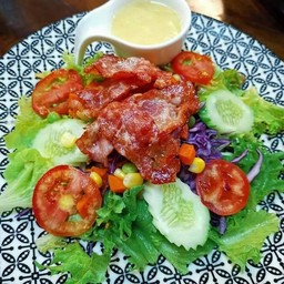 สลัดเบค่อน