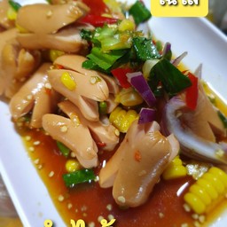 ยำไส้กรอก ใส่ปลาร้า