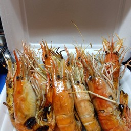 กุ้งย่างเนยชีส