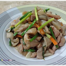 ไก่ผัดขิง
