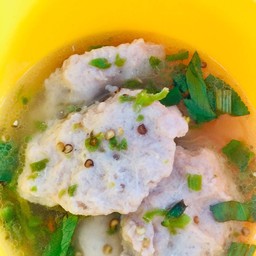 หมูเด้งต้มแซ่บ