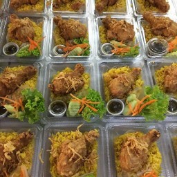 อันนาส ปิ้งย่าง  ฟอร์ยู ฮาลาล (ตลาดประชาอุทิศ 61)