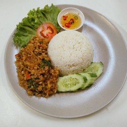 ข้าวผัดกะเพราวุ้นเส้น