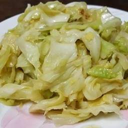 กระหล่ำปลีผัดน้ำปลา