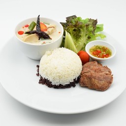 ข้าวต้มข่าไก่หมูทอดน้ำปลา