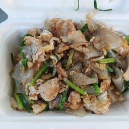 ก๋วยเตี๋ยวคั่วไก่