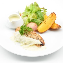 สเต๊กอกไก่ซอสครีม