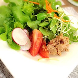 สลัดทูน่า