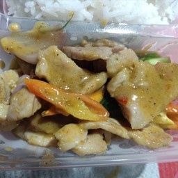 ผัด พริกแกงเขียวหมู(ราดข้าว)