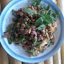 ลาบอิสาน