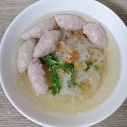 ก๋วยเตี๋ยวหมูเด้งจัมโบ้