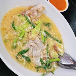 สุกี้น้ำ หมู ธรรมดา