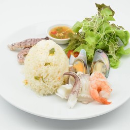 ข้าวคลุกพริกเกลือทะเล