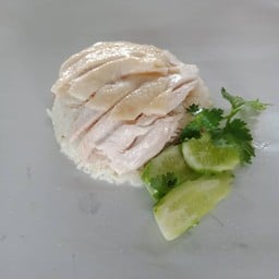 ข้าวมันไก่ต้ม (พิเศษ)