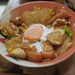 ก๋วยเตี๋ยวคั่วไก่ by คั่วเอง