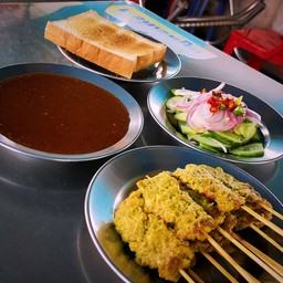 หมูสะเต๊ะ เจ๊สาว