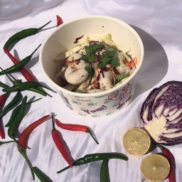 ย้ามยำไก่ทอด