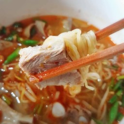 ก๋วยเตี๋ยวต้มยำกระดูกอ่อน น้ำ หรือ แห้ง (ระบุเส้น) เล็ก/ใหญ่/หมี่ขาว/วุ้นเส้น