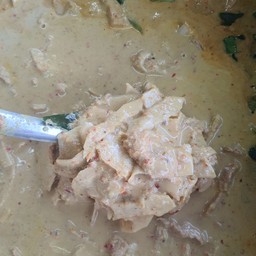 แกงหมูเหมงพร้าว