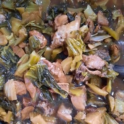 ร้านข้าวแกงเจ๊เพ็ญสี่แยกตลาดใหม่หลังศาล